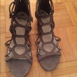 Women’s Fergalicious taupe sandals - Size 8.5M